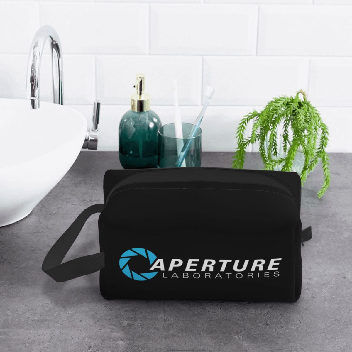 Aperture Science Laboratories  - Beauty Lab Makeup recensione e prezzo